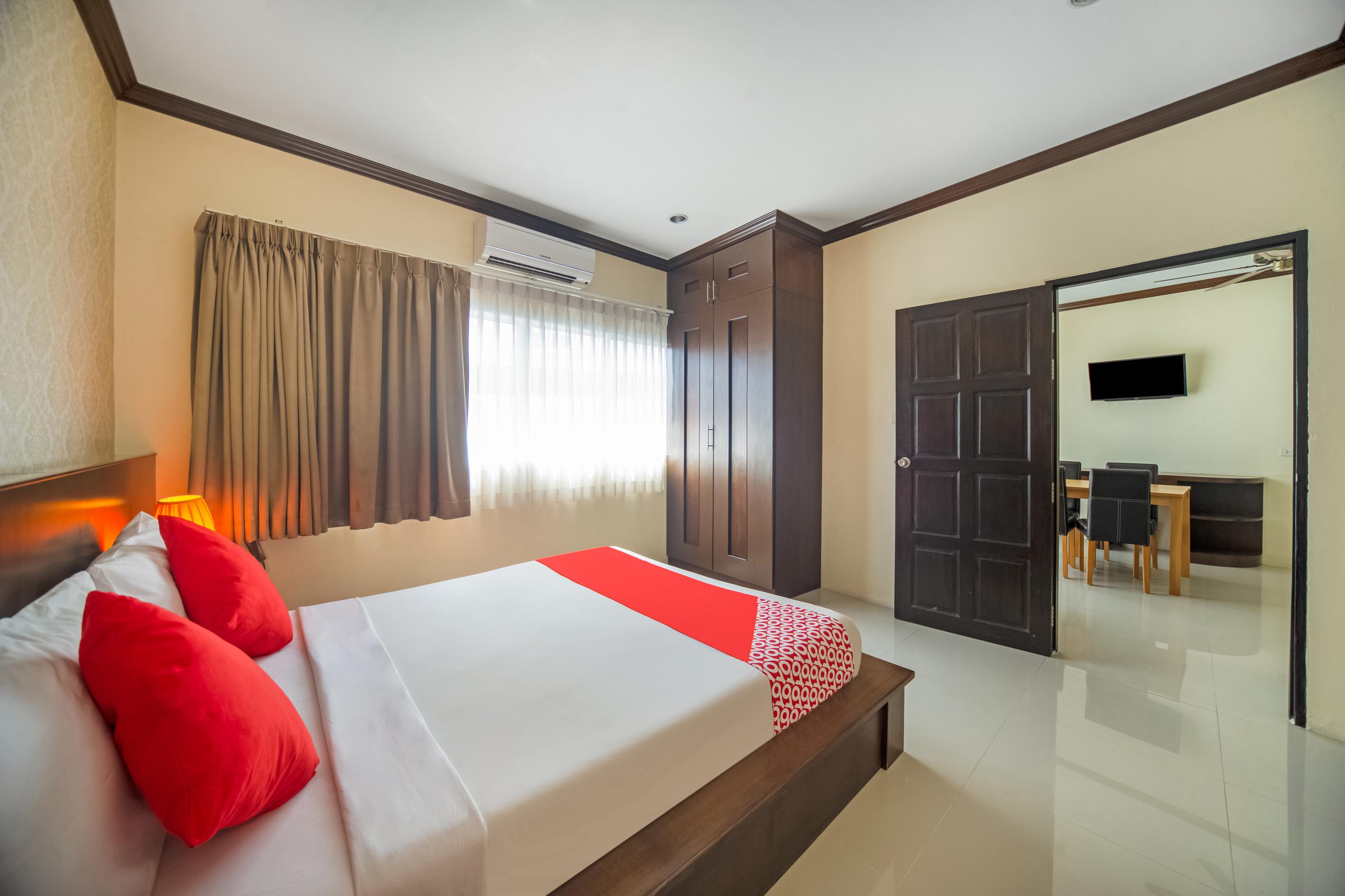 Oyo 232 Patong City Hometel Exterior foto