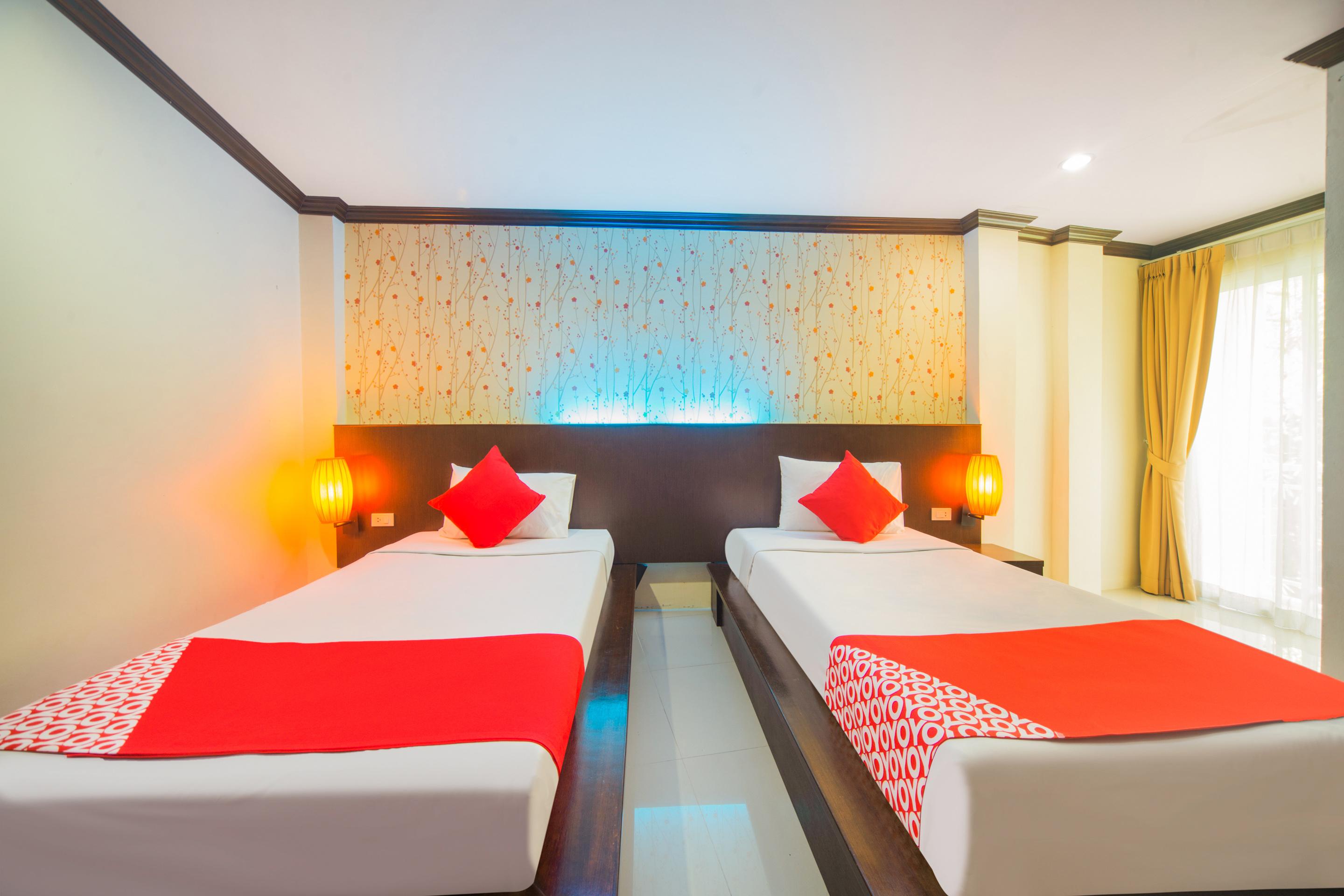Oyo 232 Patong City Hometel Exterior foto