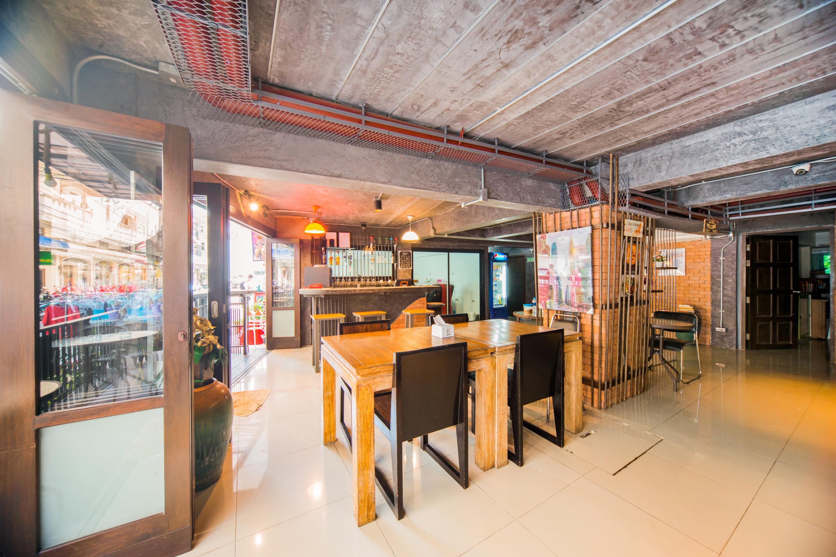 Oyo 232 Patong City Hometel Exterior foto