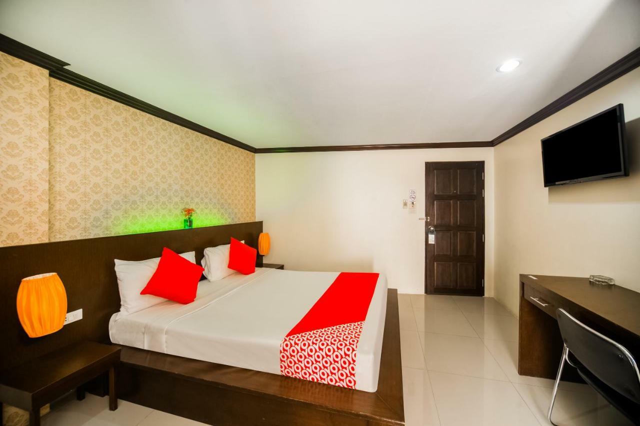 Oyo 232 Patong City Hometel Exterior foto